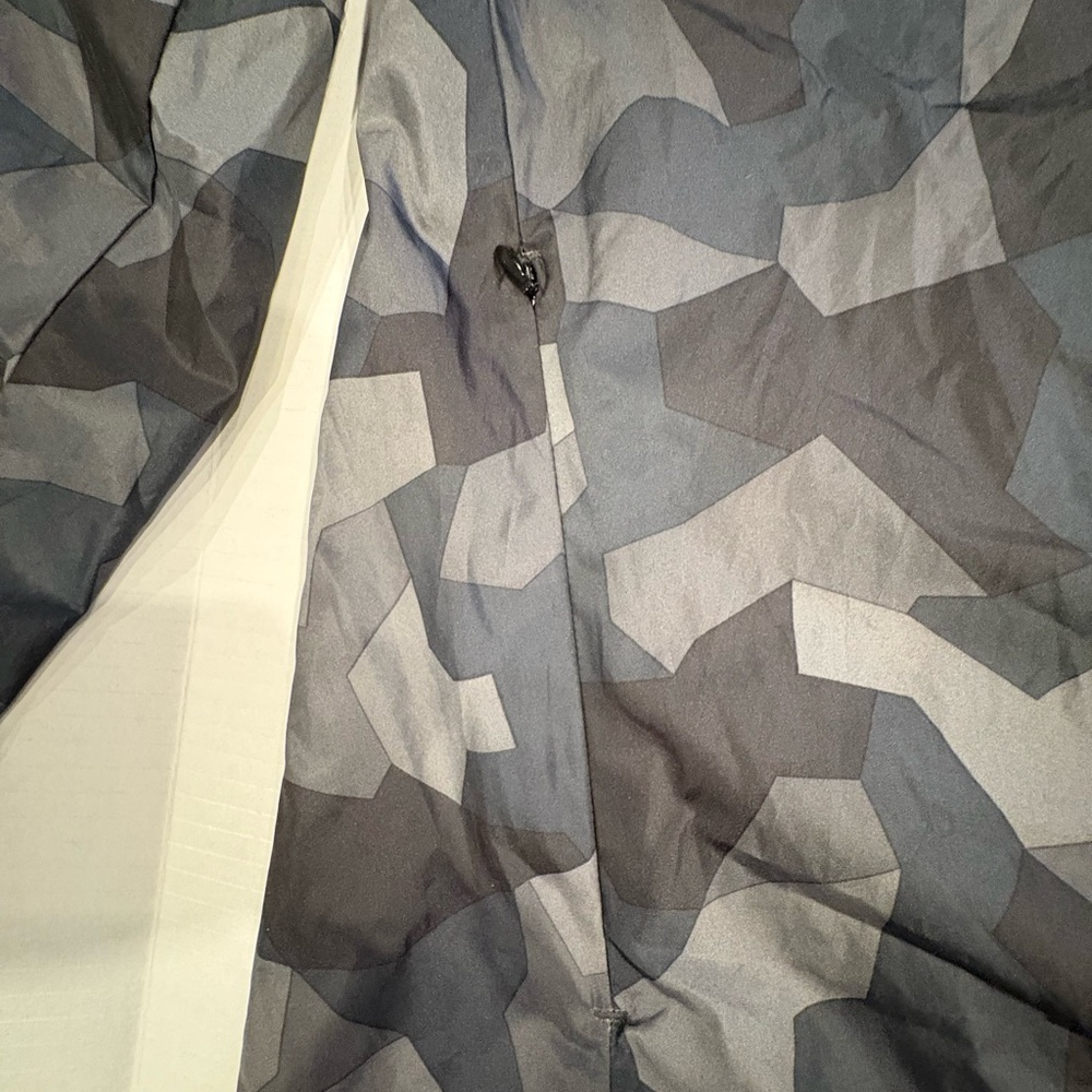 Old Navy Black Gray Camouflage Small Full zip Hooded Windbreaker NWT - Picture 5 of 12